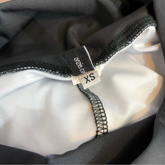 Onzie Las Lunas High Waisted Leggings Black Cream Moon Phases - Picture 5 of 13